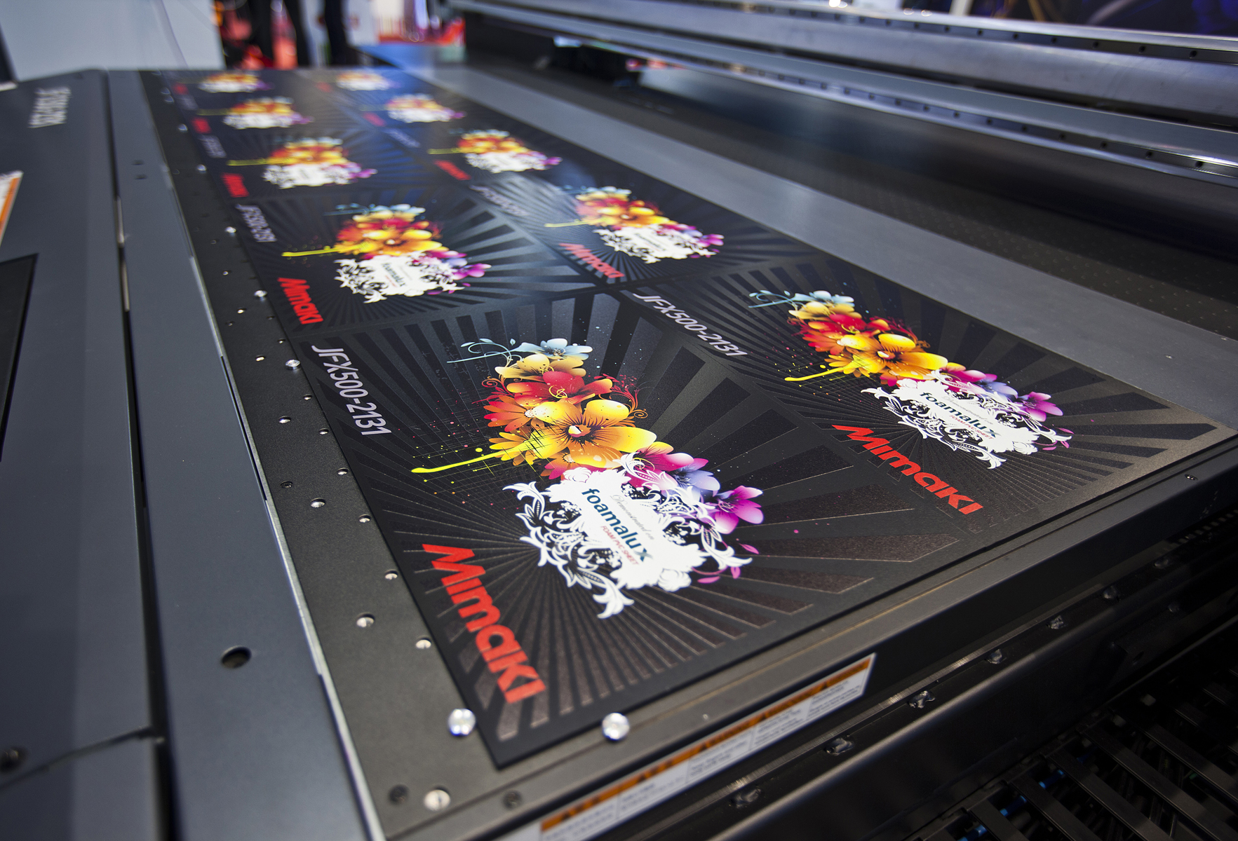 AD Communications | Mimaki demonstrates wide format capabilities with ...