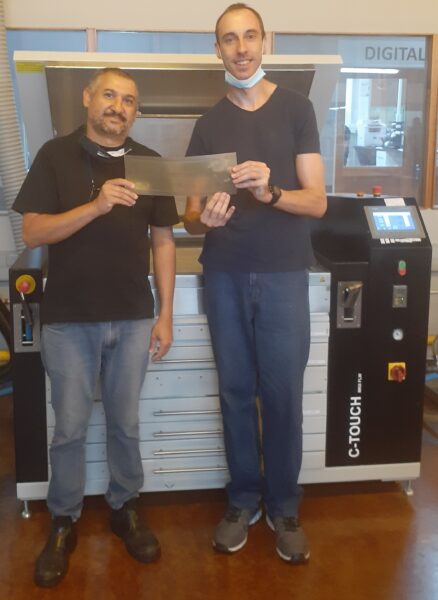 Edmund Hendricks, Plateroom Team Leader (left) and Hein Koen, Platemaker (right), MCC Paarl