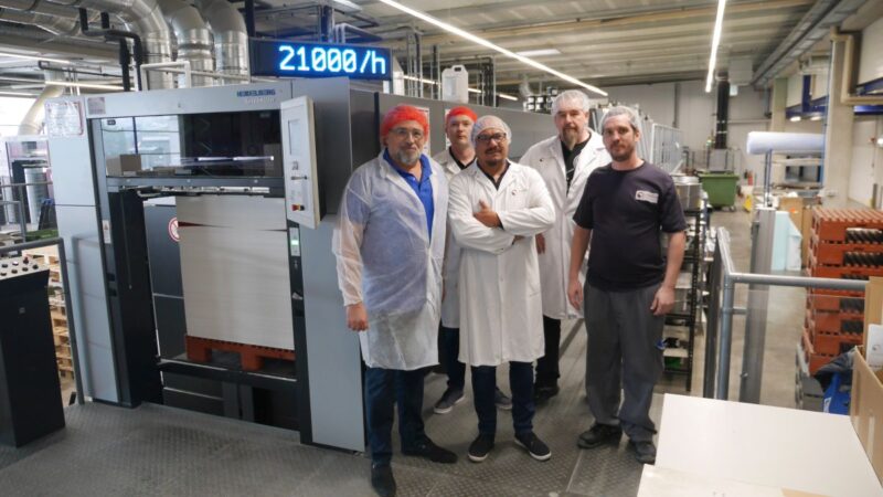 L to R: Christian Smutny; Sales Development Manager Austria, Sun Chemical, Werner Müller;  Technical Service Offset. Sun Chemical, Chris Düringer; Director Cardbox packaging group, Michael Scheiber, Technical Plant Manager, Car L to R: Christian Smutny; Sales Development Manager Austria, Sun Chemical, Werner Müller;  Technical Service Offset. Sun Chemical, Chris Düringer; Director Cardbox packaging group, Michael Scheiber, Technical Plant Manager, Car