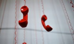 HOW TO COMMUNICATE WHEN THINGS GO WRONG
